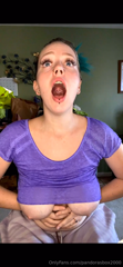 1299022785_this-livestream-is-going-out-today-tell-me-how-hard-you-a_0.mp4