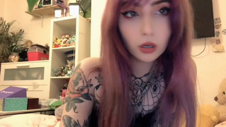 8264664_smoking-and-some-booty_0.mp4