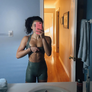 Madie cameltoe 2.jpg
