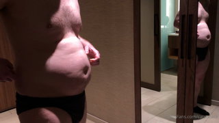 244669747_murry-crimbis-heres-my-ridiculously-fat-piggy_0.m4v