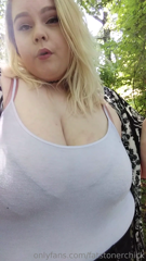 4517427_anyone-else-into-public-flashing_0.mp4