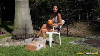 8th Street Latinas - 2015-05-01 - Kinky Karmen.mp4