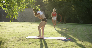 wowgirls.17.07.12.shrima.malati.and.katy.rose.yoga.lesson.2160p.mp4