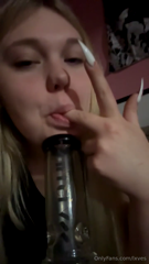1024522104_flip-ya-phone-yes-thats-my-pussy-juice-i-was-licking-off_1.mp4