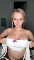 redgifs_sneakyunlawfulzebradove.mp4