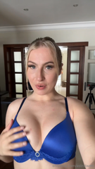 1251697051_i-know-you-see-that-tripod-stand-in-the-back-make-me-se_0.mp4