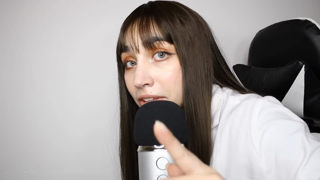 2024-01-03 - ASMR｜ PREGUNTAS INCÓMODAS muy RELAJANTES (Roleplay) (public).mkv