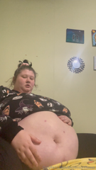 794471655_fuck-i-got-so-stuffed-last-night-and-i-couldnt-help-but-rub_0.mp4