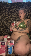 1565461842_messy-stuffing-3-cakes-double-cream-buy-now-to-watch_8.mp4