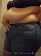 172313236_welcome-to-my-new-subscribers-here-s-a-video-of-my-belly-pu_0.m4v