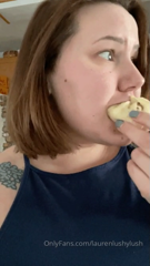 266020514_oh-my-gawdddddd-so-good-i-love-surprise-meat-in-my-mouth_0.mp4