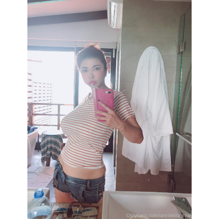 MegaOnlyfans [Reddit] (1092).jpg