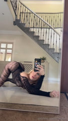 1588953691_i-love-the-way-this-looks-on-me-but-i-bet-itd-look-better_0.mp4