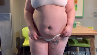 274670615_just-a-little-belly-play-morning-after-a-big-stuffing_0.m4v