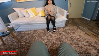 Psicoterapeuta_premia_a_su_mejor_cliente_con_rica_cogida_en_su_oficina_-_sexy_girl_4K.mp4
