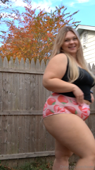 1474985643_which-is-your-favorite-pink-strawberries-or-cheetah-shorts_0.mp4