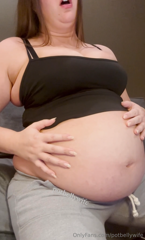 841686754_ow-ow-owwwwww-my-belly-aches-from-eating-too-much-sometimes_1.mp4