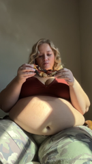 857736257_pizza-has-always-been-one-of-my-biggest-belly-growing-foods_0.mp4