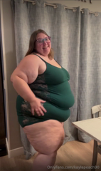 1343262972_finally-back-home-and-i-know-for-sure-i-m-fatter-do-you-li_0.mp4