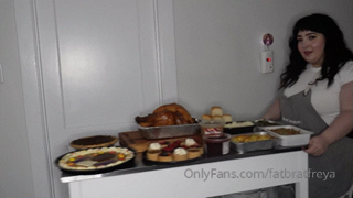 1400995906_thanksgorging-feeder-stuffs-stretches-her-piggylittle-fat_0.mp4