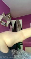 422915596_some-morning-belly-to-show-have-stretch-marks-on-my-should_3.m4v