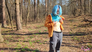 Deep in the Forest Deeper in My Throat He Cums In My Mouth As Ro.mp4