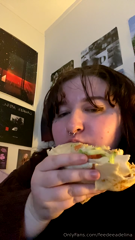 1471451439_pov-your-fat-girlfriend-loves-shovelling-taco-bell-in-her-f_0.mp4