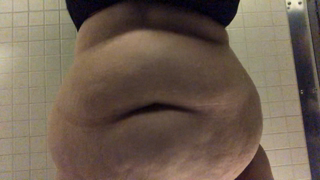 7234158_some-stripping-from-in-the-bathroom-stall_0.mp4