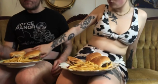 234372225_just-munching_0.m4v