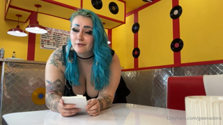1581279195_milf-denny-s-vs-goth-ihop-breeding-battlewith-lunaallora_0.mp4