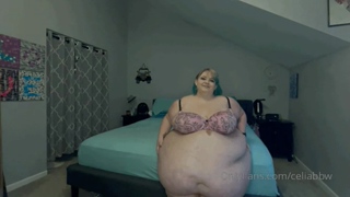 248512214_i-know-its-monday-but-a-little-belly-jiggle-should-make-it_0.mp4