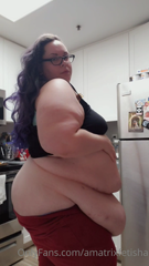 529018937_chubby-bunny_0.m4v