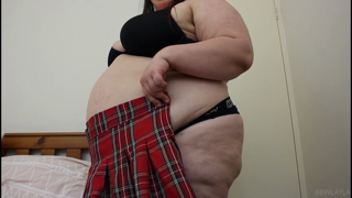 474310652_when-i-got-sent-this-4xxxxl-skirt-to-review-i-never-imagined_0.m4v