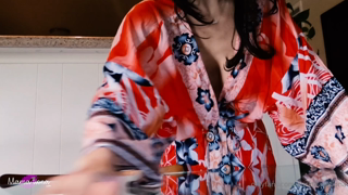Dressing my Mom as Jessica Rabbit.mp4