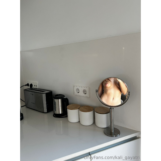 mirrors_1_d398.jpg