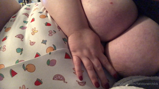 63882919_please-come-join-me-in-bed_0.m4v