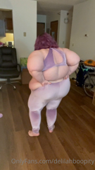 241212613_the-struggle-is-real-i-think-fabletics-runs-a-size-smalle_0.m4v