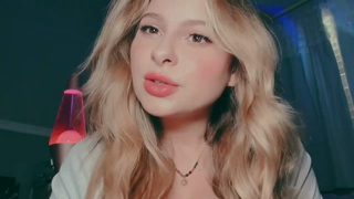 s2024e092099 - Gentle_up_close_relaxing_ASMR_kisses_water_sounds_face_stroking.mp4