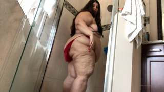 17243024_my-fat-legs-are-so-nice_0.mp4