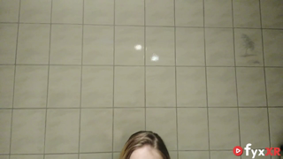 Userwunsch Pissen in der Dusche mit RubyRubin.mp4