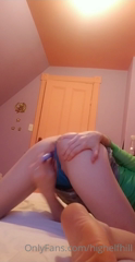 173870942_do-you-like-watching-me-play-with-my-creamy-little-pussy-i_0.m4v