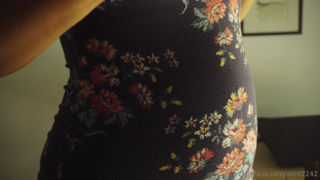 1339307694_flower-dress-and-jeans-jackethey-guys-in-this-video-i-m-eat_0.mp4