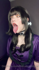 235666898_drooly-ahegaos_0.m4v