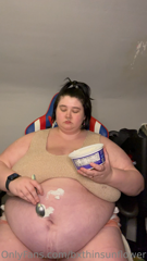 488919331_some-messy-eating_0.mp4