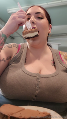 965839683_it-s-a-good-day-when-someone-brings-me-cheesecake_0.mp4