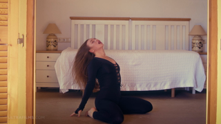 ultrafilms.26.01.17.alice.kiss.personal.fun.8k.mp4