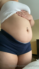 147219747_im-getting-good-at-chugging-heres-some-burps-for-you-all_0.m4v