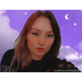2020-11-02_Let me be your sanrio gf_1415x1080_09f616877b589c7ebc085a0b91fb5fbe.jpeg