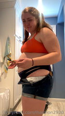 570932420_going-to-a-party-soon-cant-wait-to-be-bloated-and-snacking_3.m4v