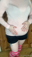 634165471_belly-reveal-watch-me-caress-my-growing-bred-belly-and-slow_0.m4v
